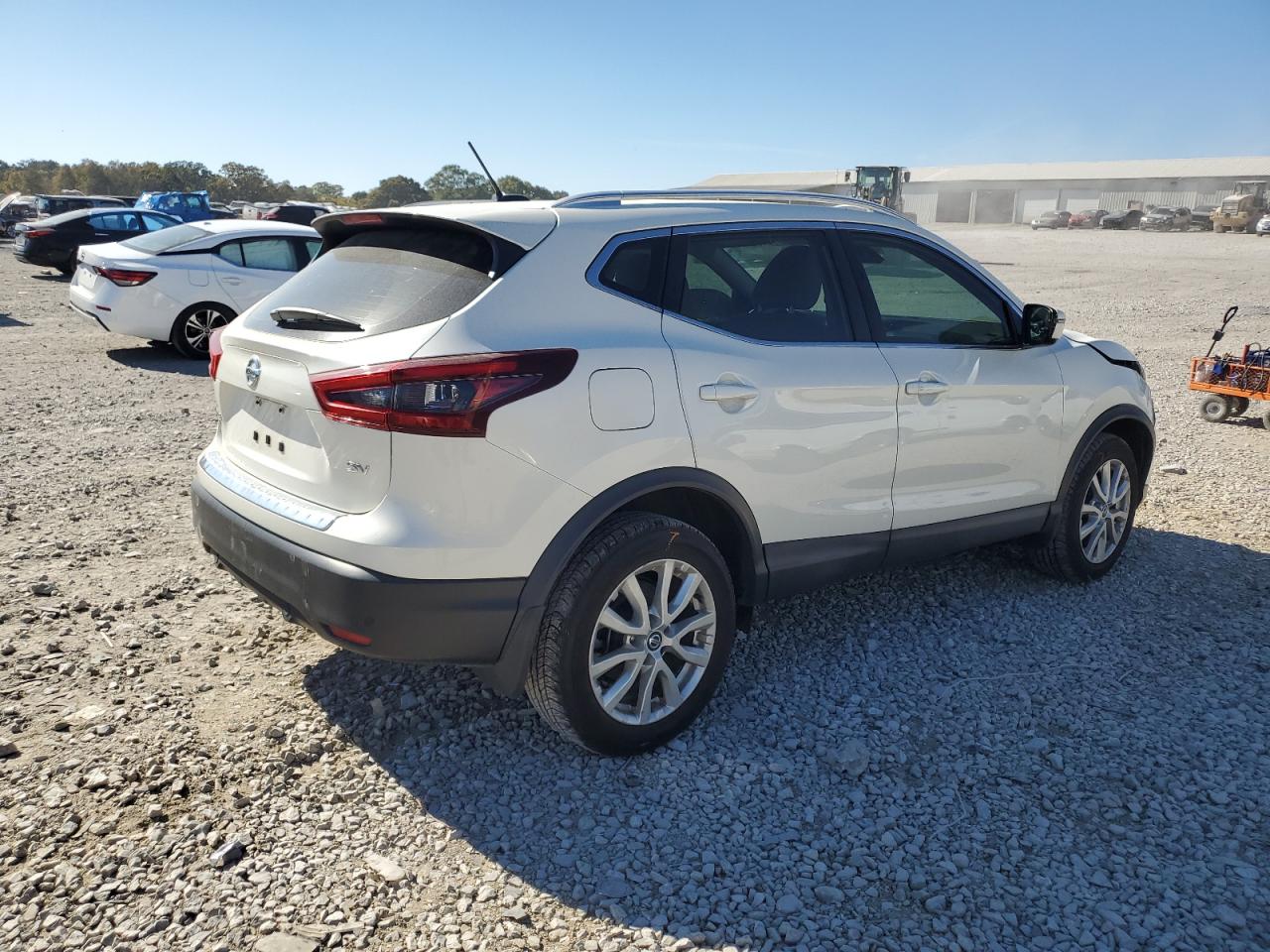 2020 Nissan Rogue - Image 3