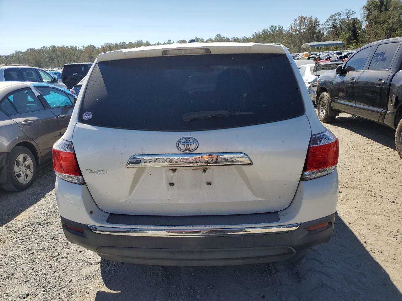 5TDZK3EH7BS037645 2011 Toyota Highlander Base