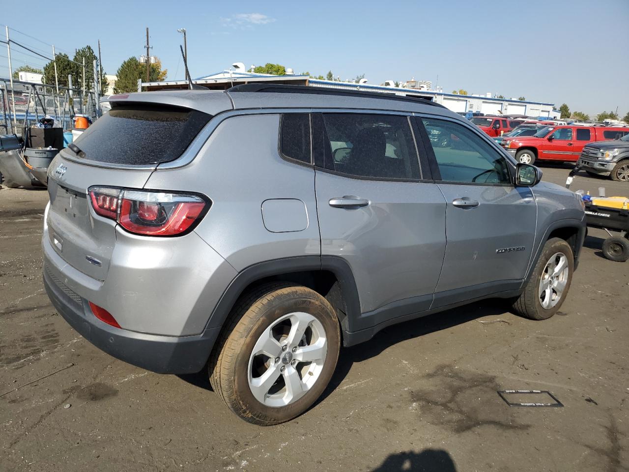 2018 Jeep Compass - Image 3