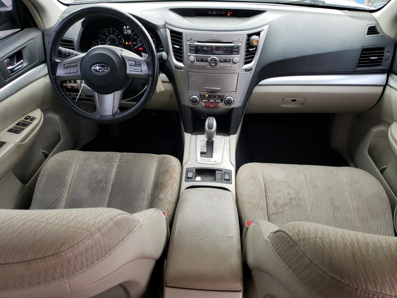 2010 Subaru Outback - Image 8