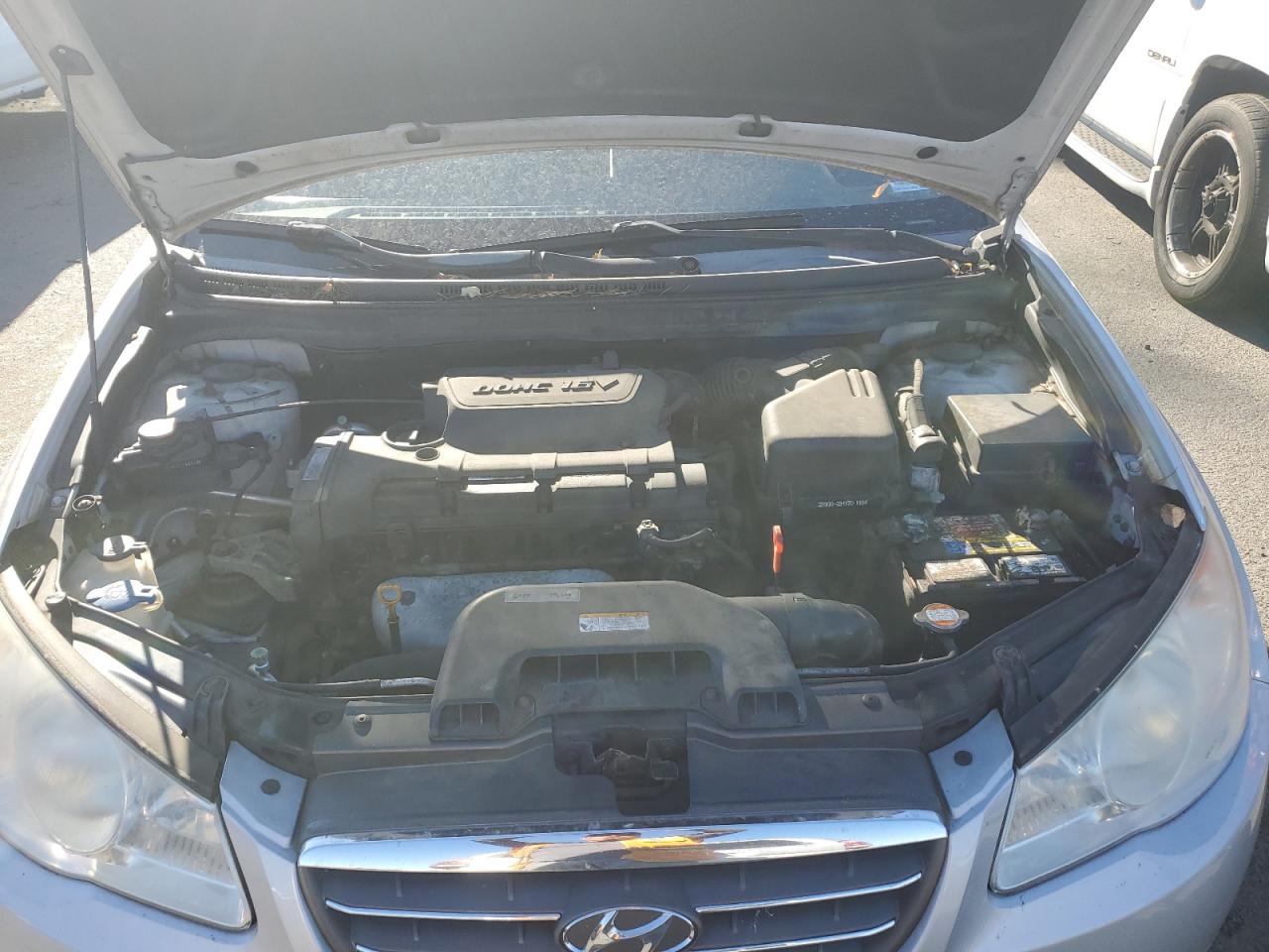 2009 Hyundai Elantra - Image 11