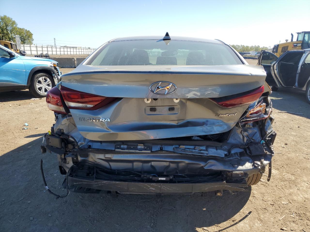 KMHD84LFXHU302493 2017 Hyundai Elantra Se