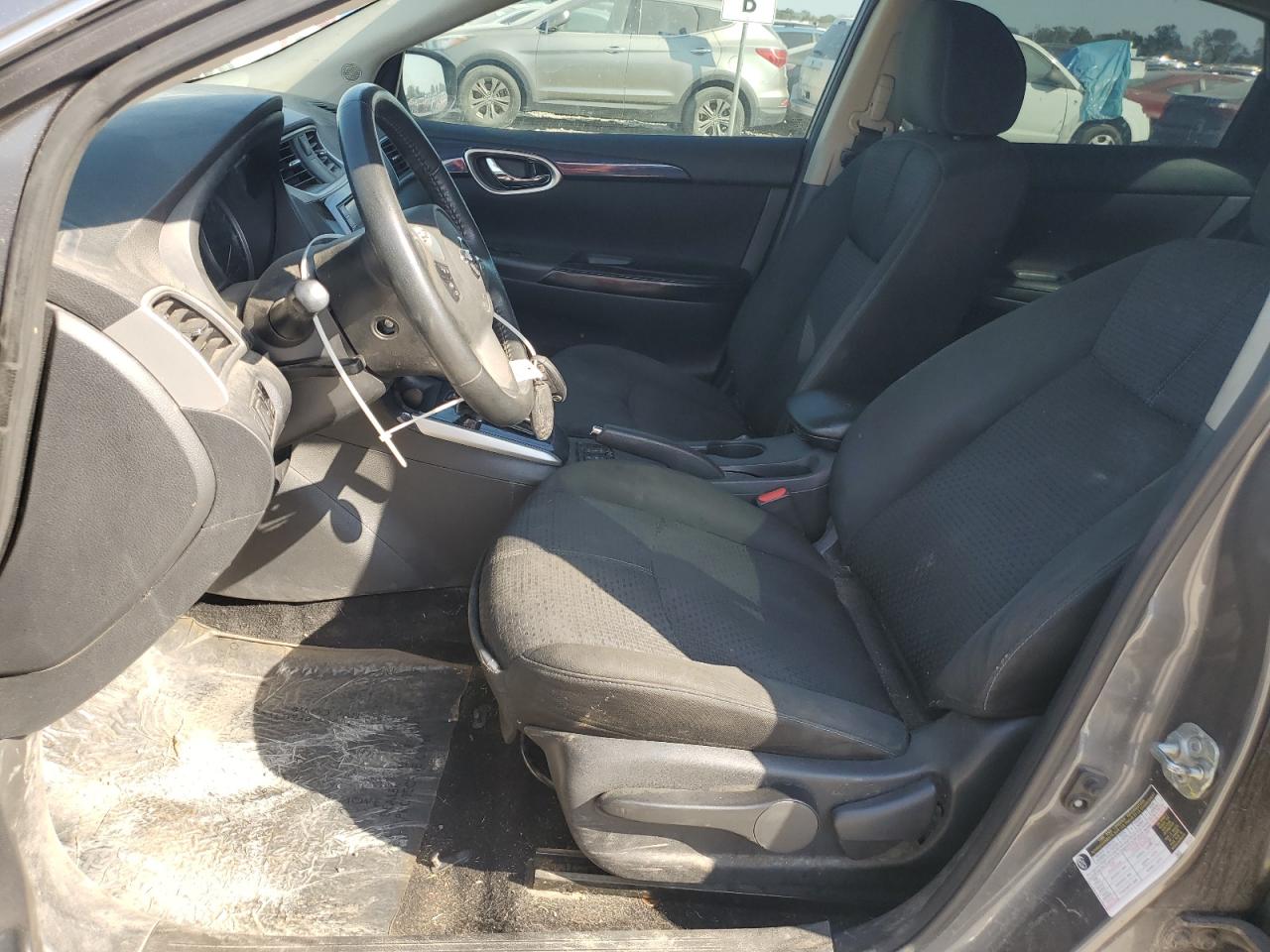 2019 Nissan Sentra - Image 7