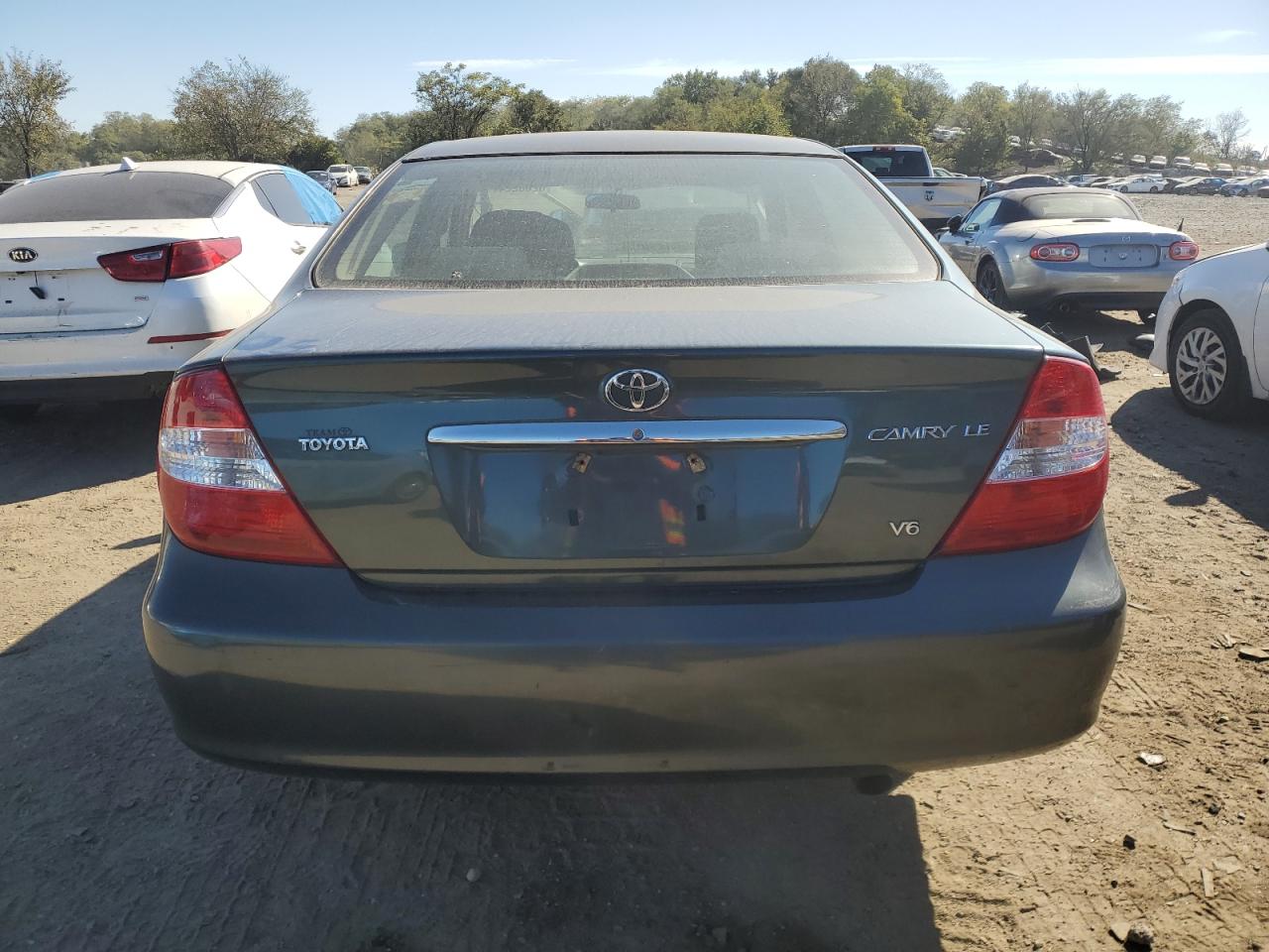 2003 Toyota Camry Le VIN: 4T1BF32K43U543335 Lot: 76260224