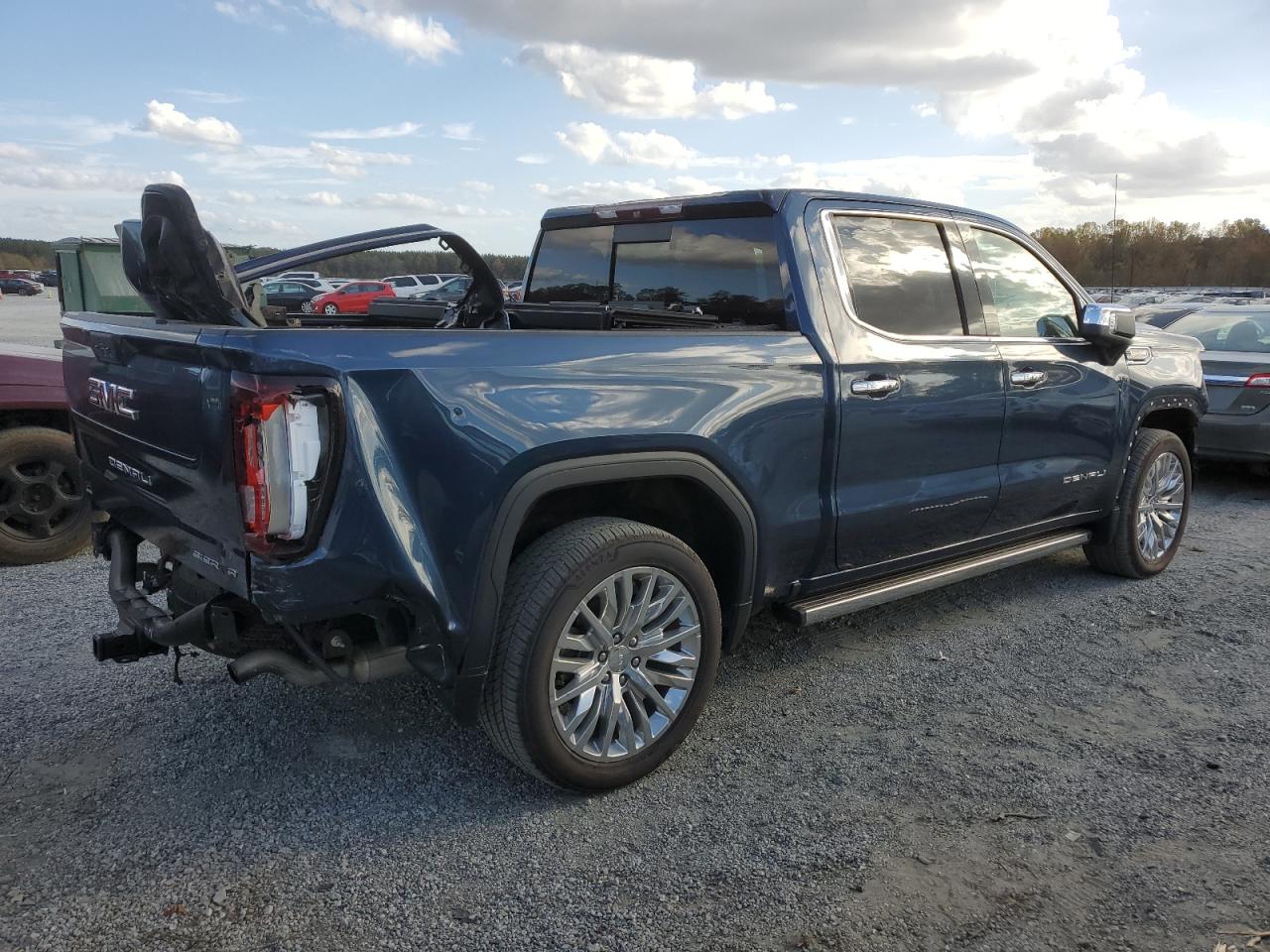 2019 GMC Sierra - Image 3
