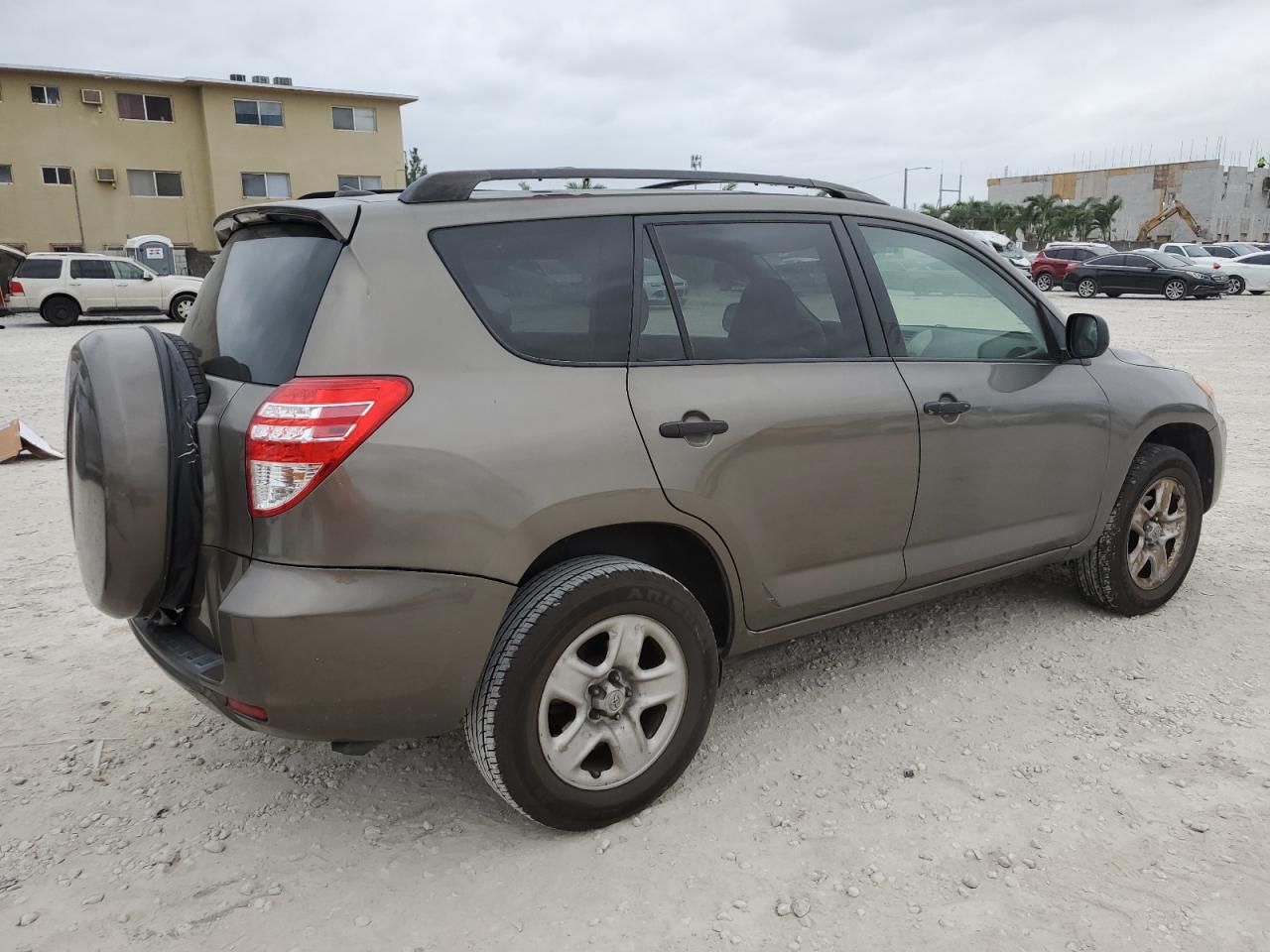 2010 Toyota RAV 4 - Image 3