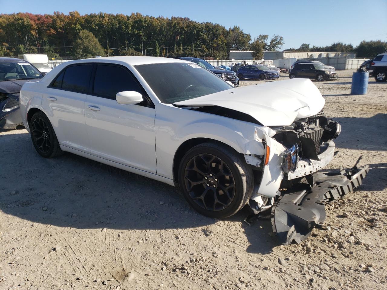2019 Chrysler 300 - Image 4
