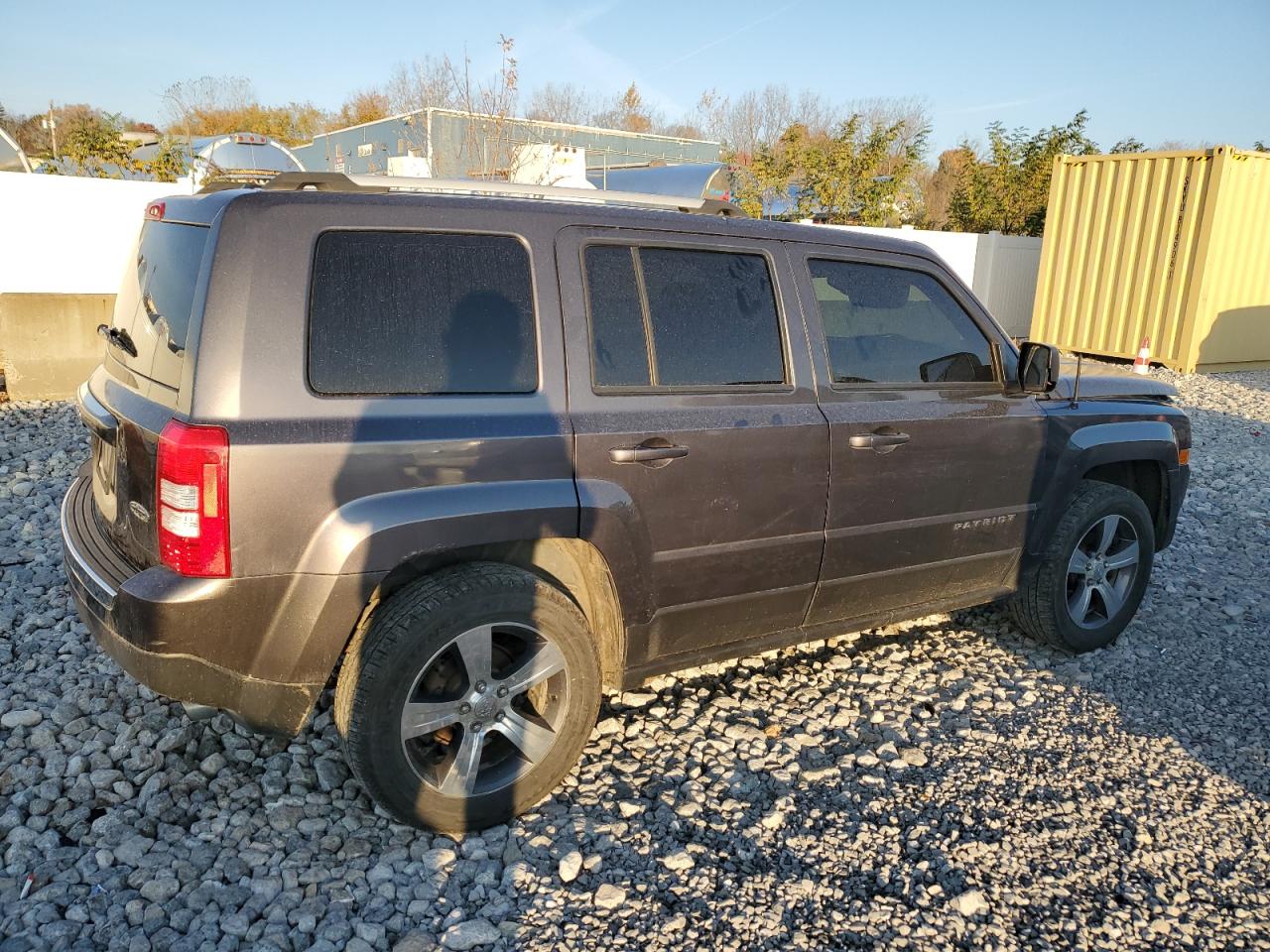 2016 Jeep Liberty (Patriot) - Image 3