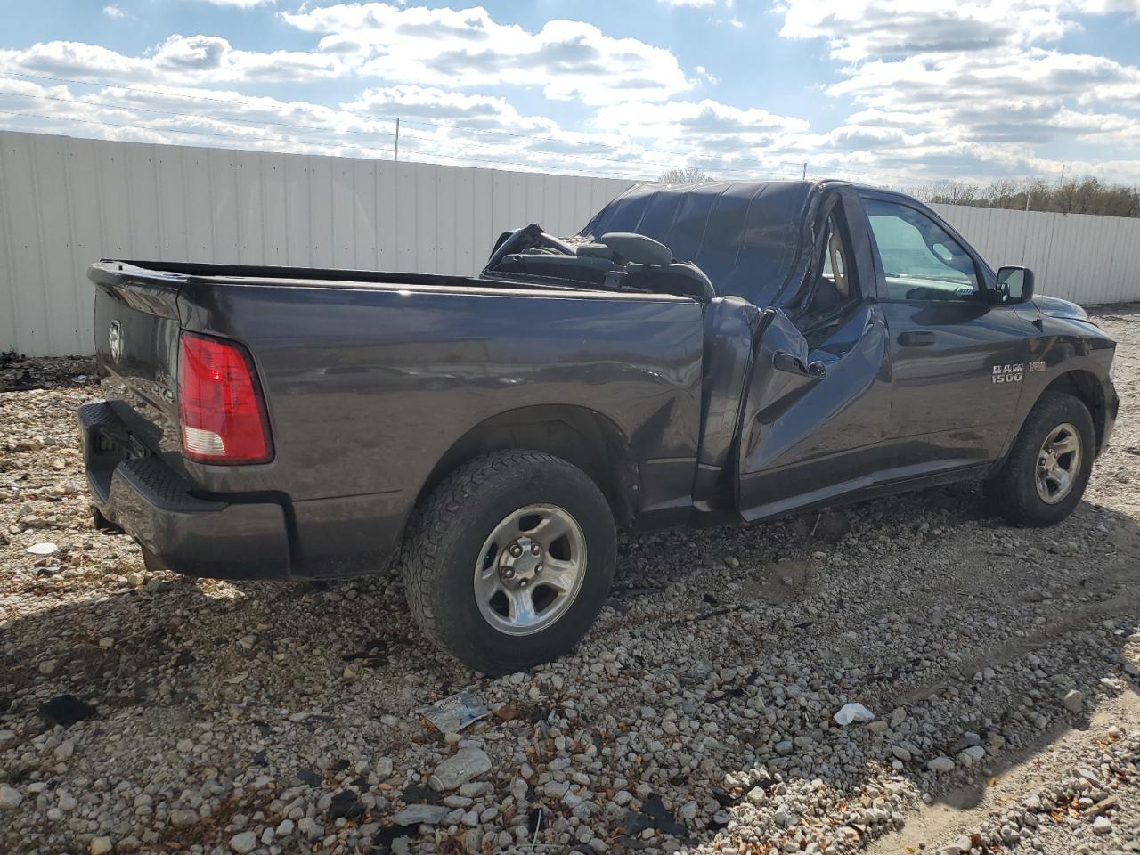 2014 RAM 1500 - Image 3
