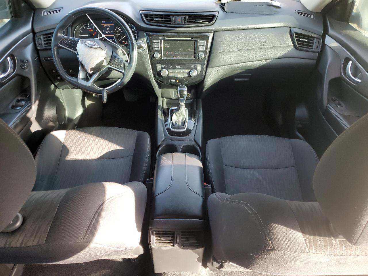 2018 Nissan Rogue - Image 8