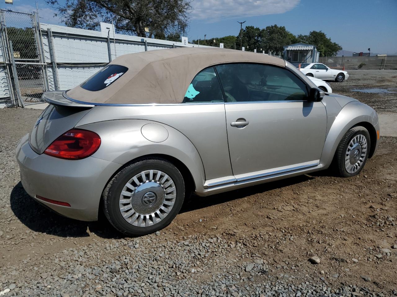 VIN 3VW5P7ATXDM820895 2013 VOLKSWAGEN BEETLE no.3