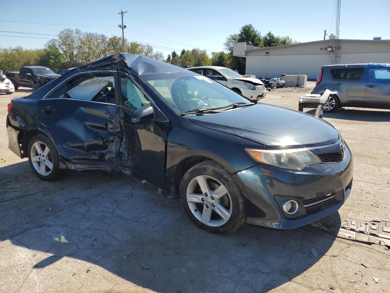 2012 Toyota Camry - Image 4