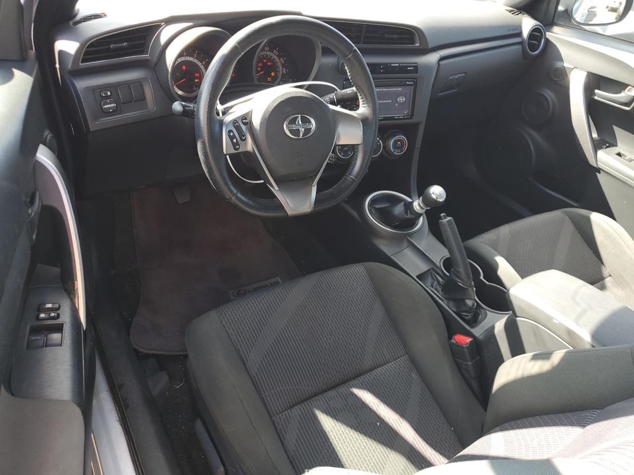 JTKJF5C72C3033828 2012 Toyota Scion Tc