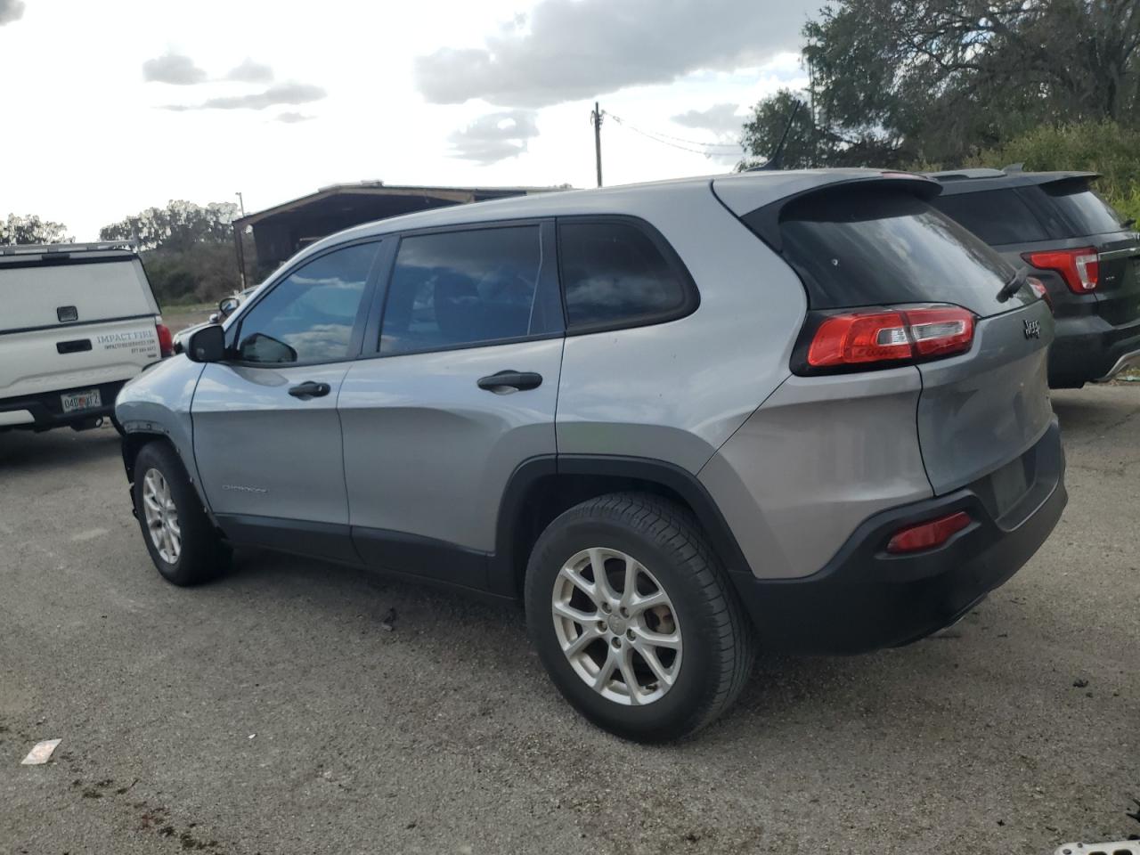 2014 Jeep Grand Cherokee - Image 2