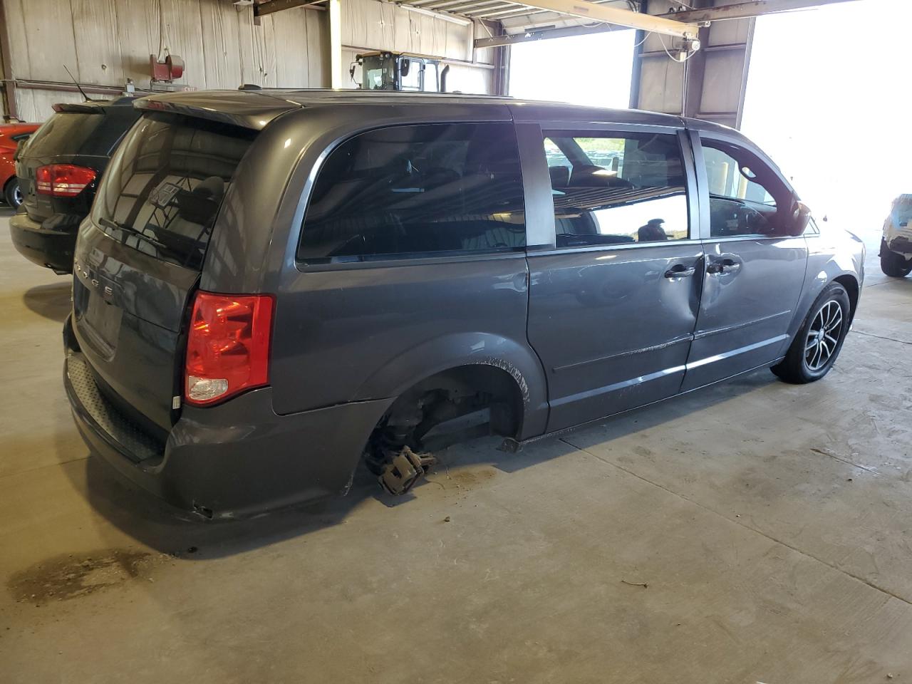 2017 Dodge Caravan - Image 3