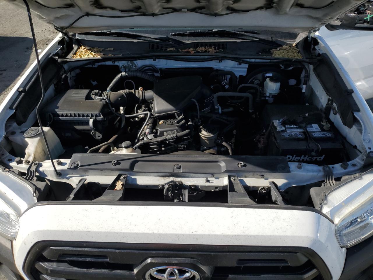 2017 Toyota Tacoma - Image 11