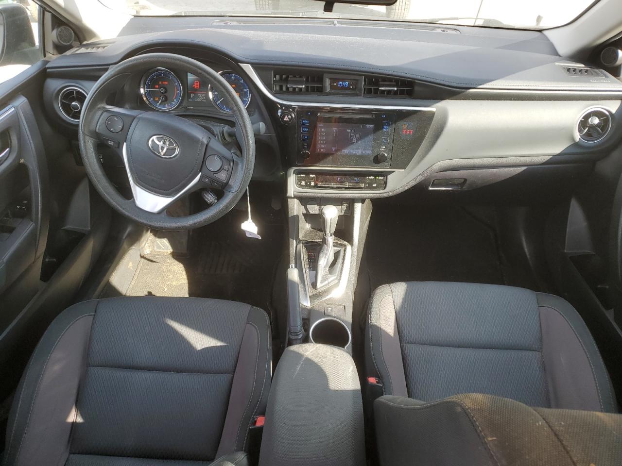 2018 Toyota Corolla L VIN: 5YFBURHEXJP772112 Lot: 76061084