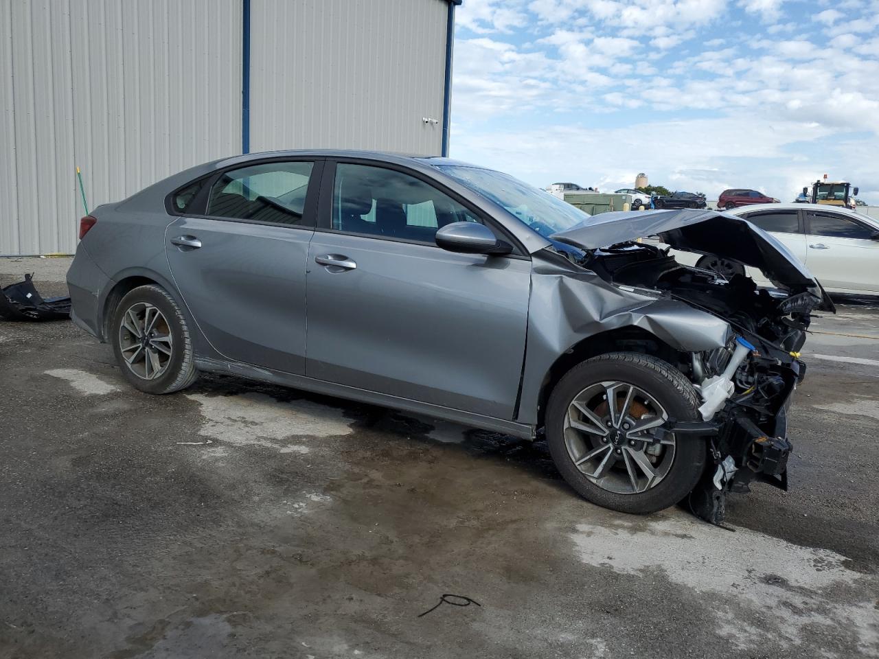 2022 Kia Forte - Image 4