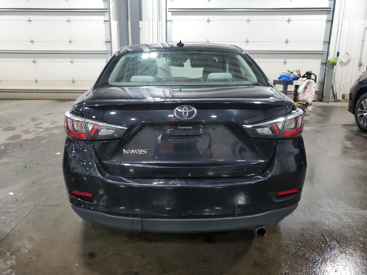 2019 Toyota Yaris L VIN: 3MYDLBYV7KY518170 Lot: 75993384