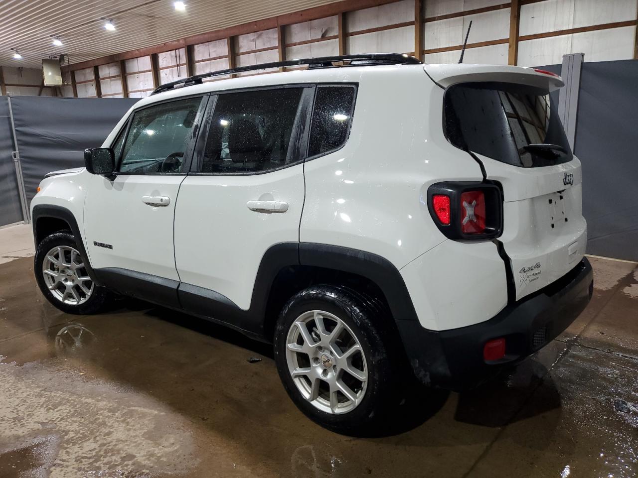 ZACNJDB15PPP43223 2023 JEEP RENEGADE - Image 2