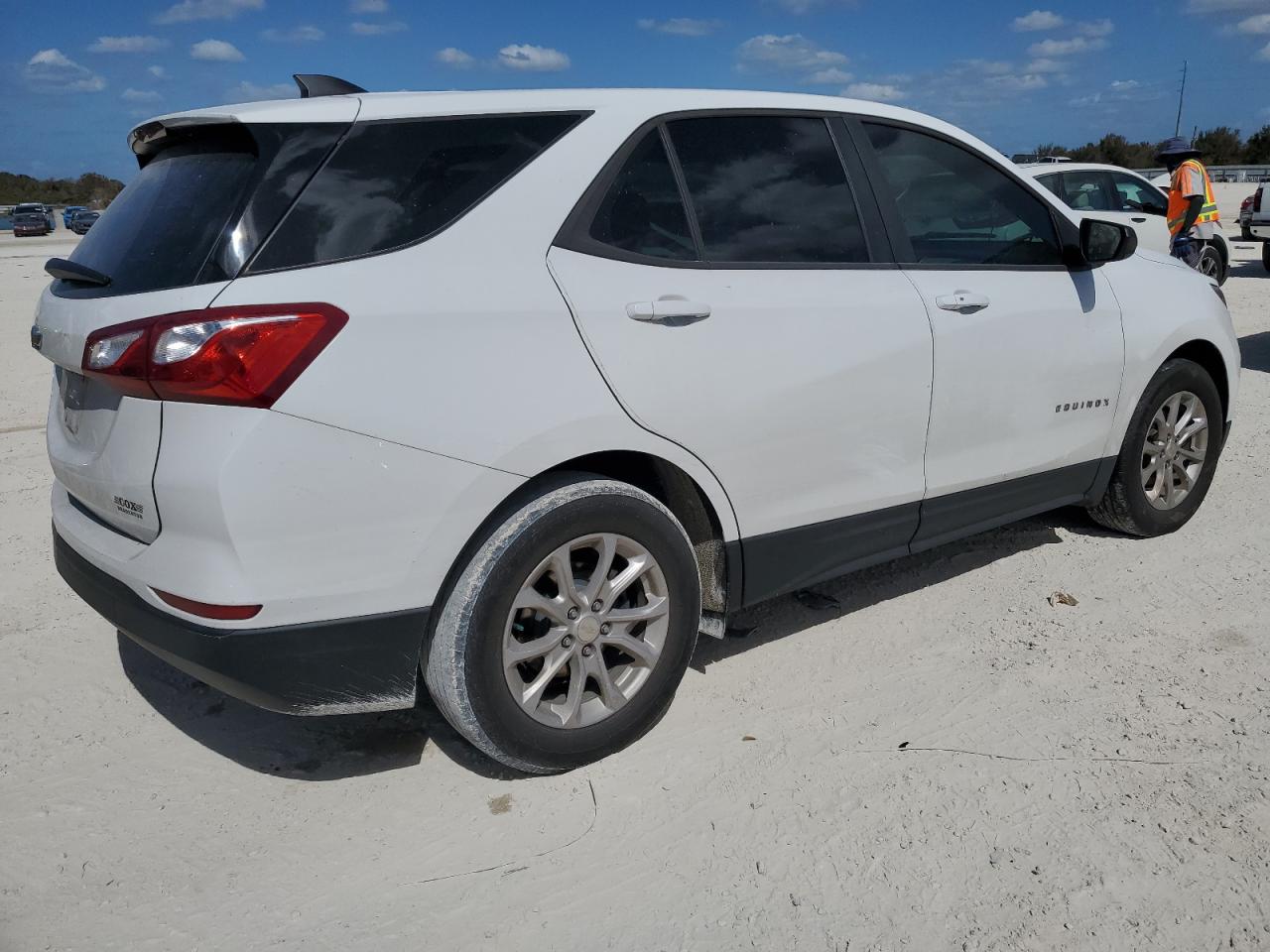 2020 Chevrolet Equinox Ls VIN: 3GNAXHEV1LS675895 Lot: 76801844