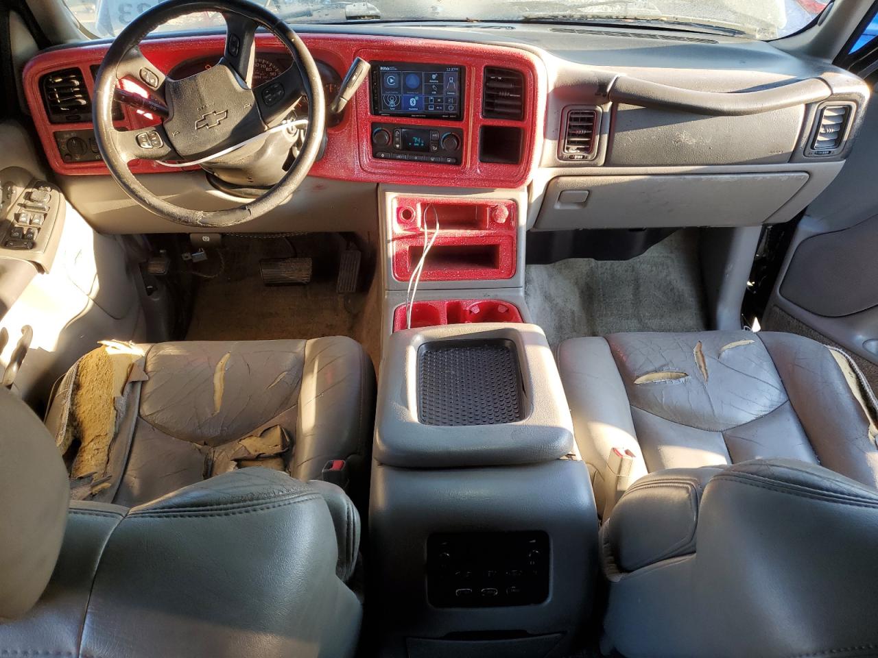 2003 Chevrolet Tahoe - Image 8