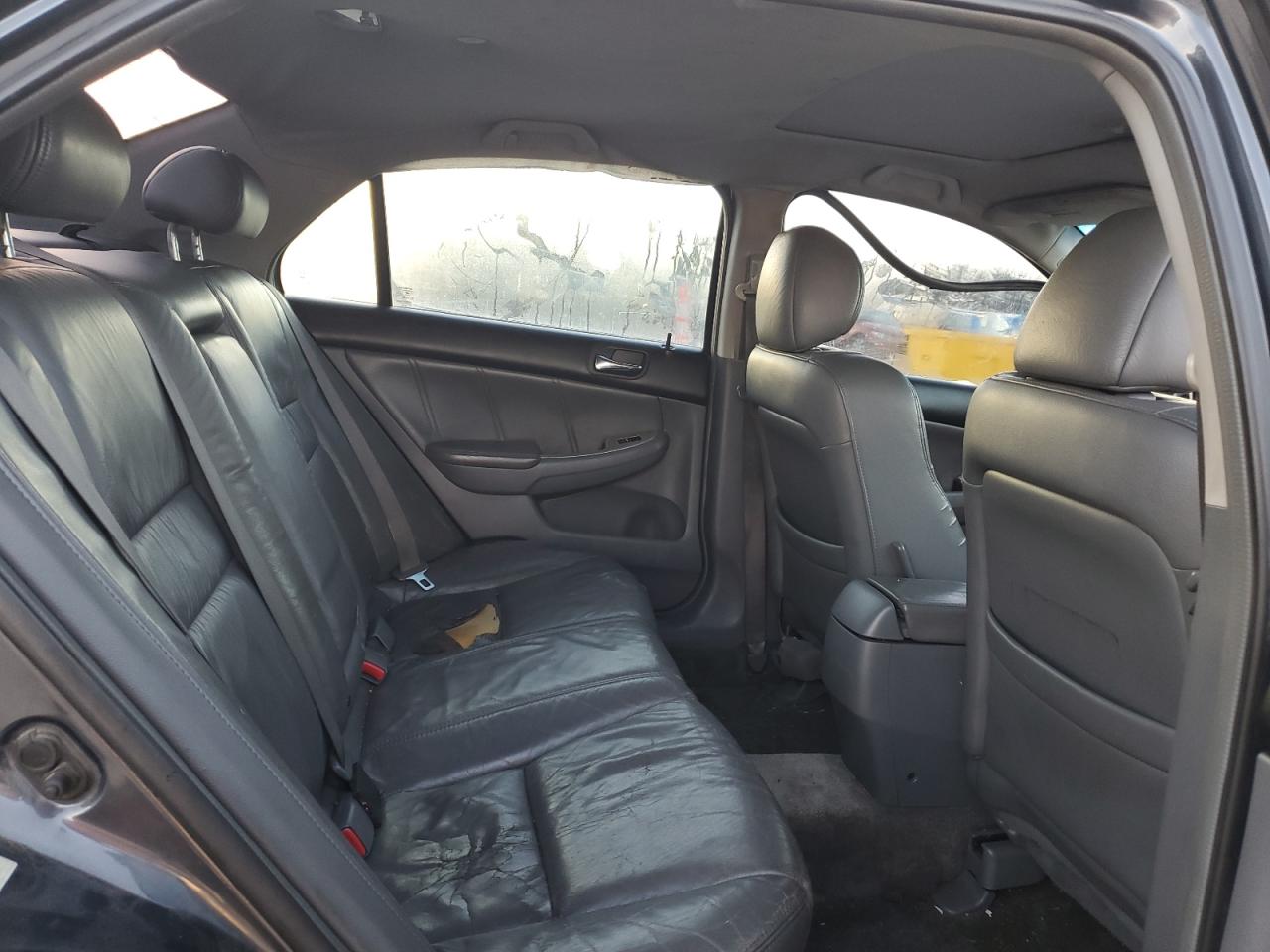 1HGCM56885A076418 2005 Honda Accord Ex