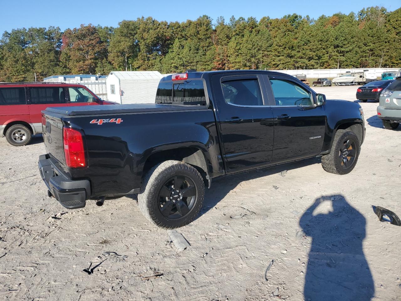 2016 Chevrolet Colorado - Image 3
