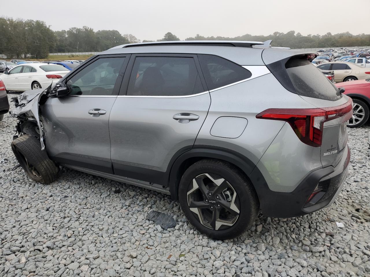 2024 Kia Seltos - Image 2