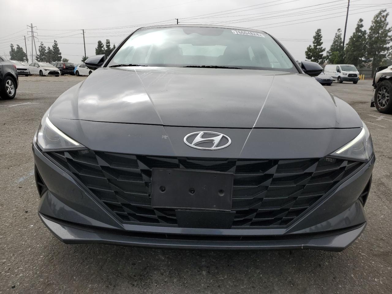 2023 Hyundai Elantra - Image 5