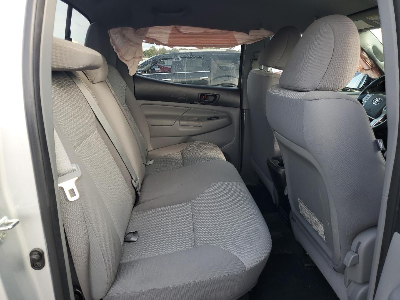 2012 Toyota Tacoma - Image 11