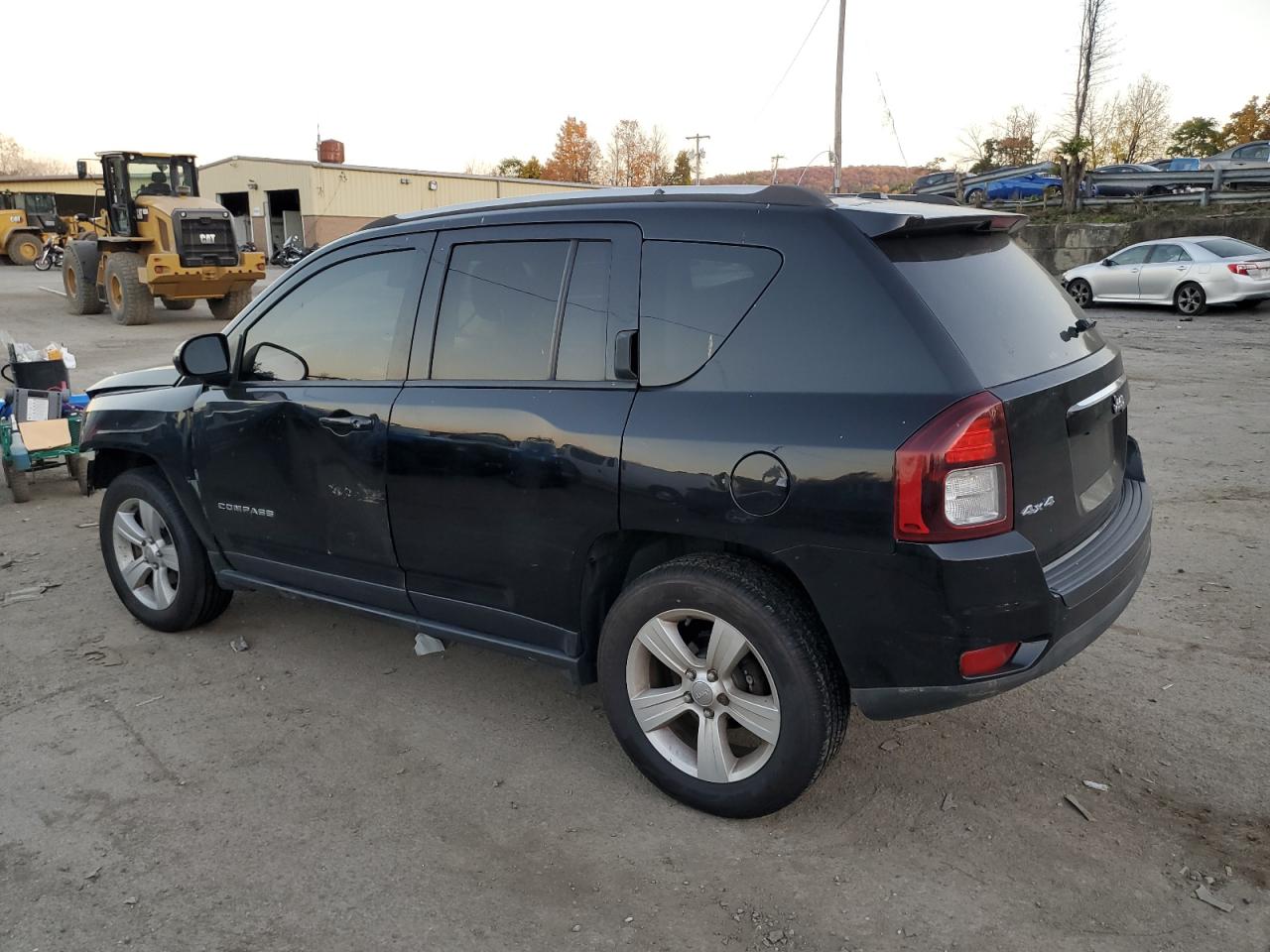 VIN 1C4NJDBB5GD614389 2016 JEEP COMPASS no.2