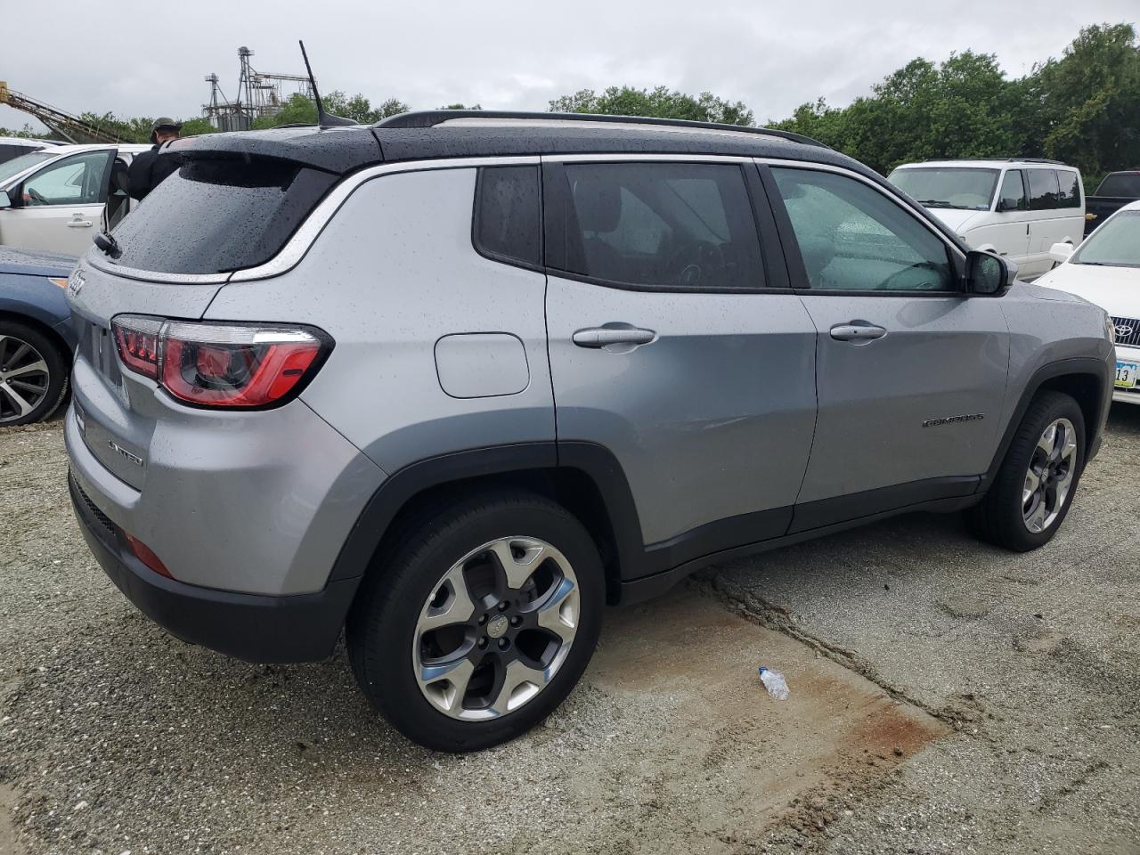 2019 Jeep Compass - Image 3