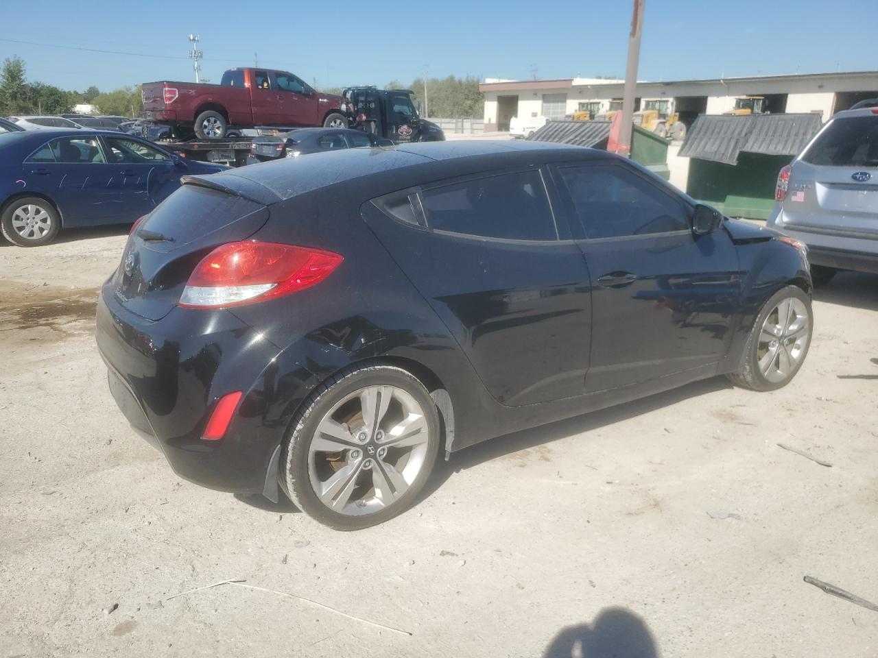 2016 Hyundai Veloster - Image 3