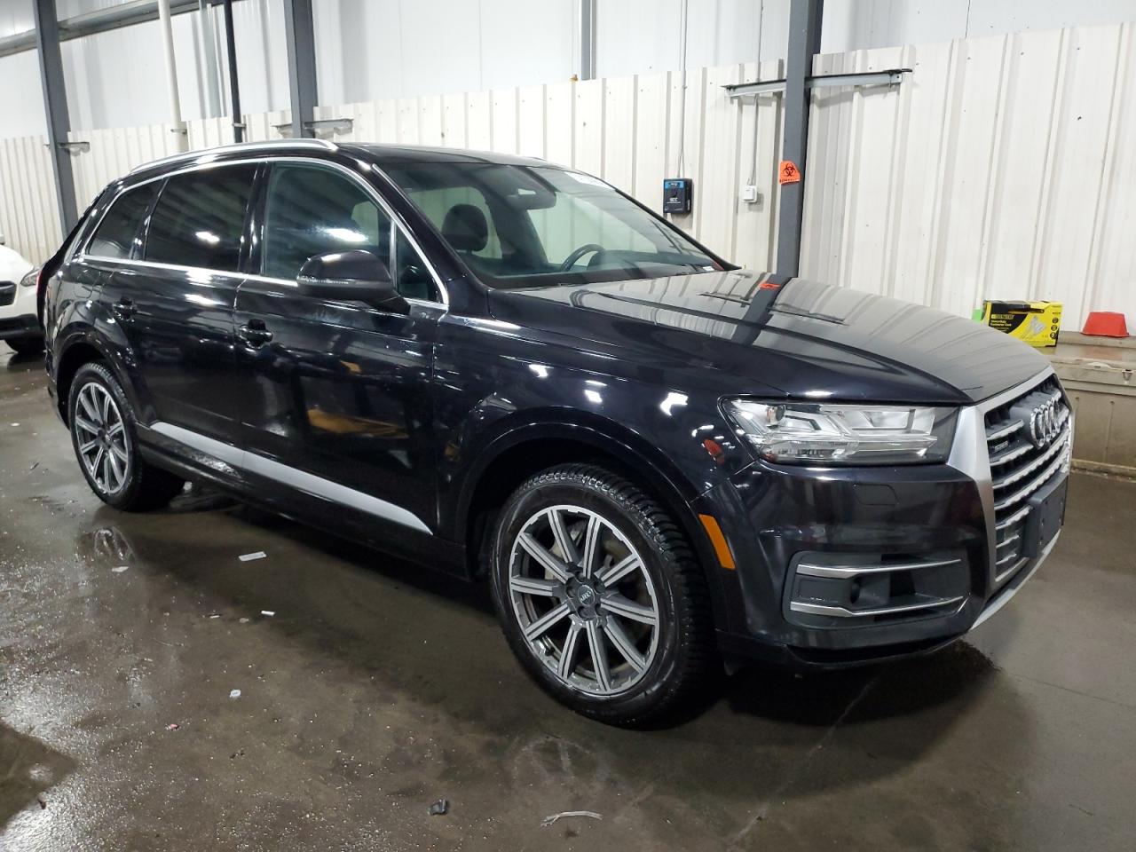 2017 Audi Q7 - Image 4