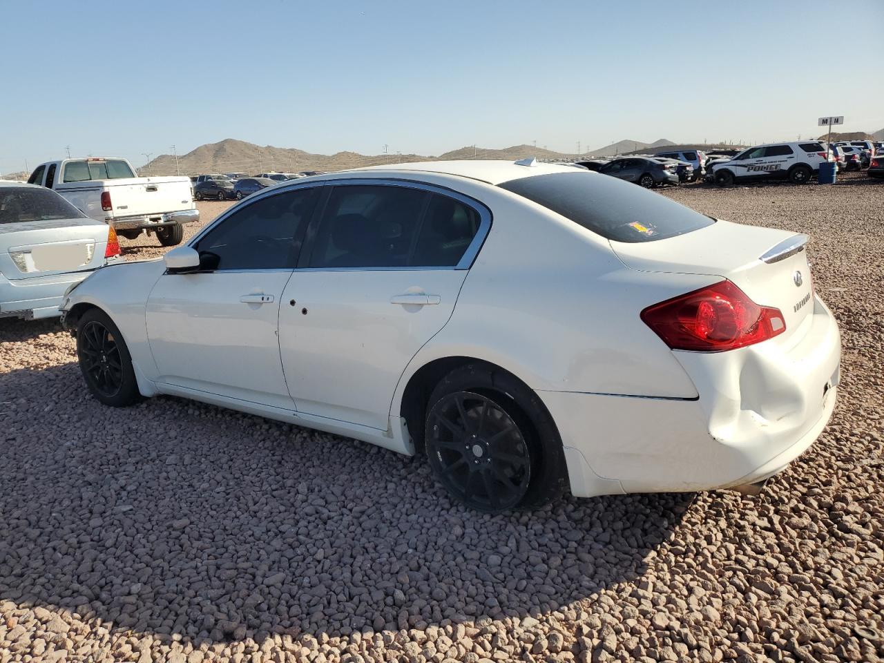 2011 Infiniti G - Image 2