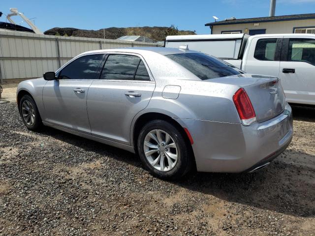 Sedans CHRYSLER 300 2015 Srebrny