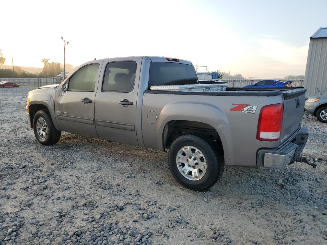 2008 GMC Sierra - Image 2