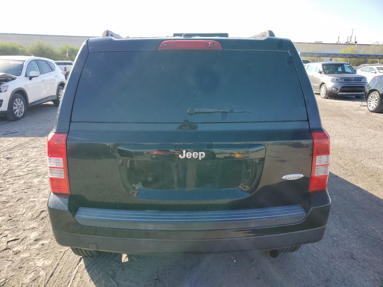 VIN 1C4NJPFB0HD182226 2017 JEEP PATRIOT no.6