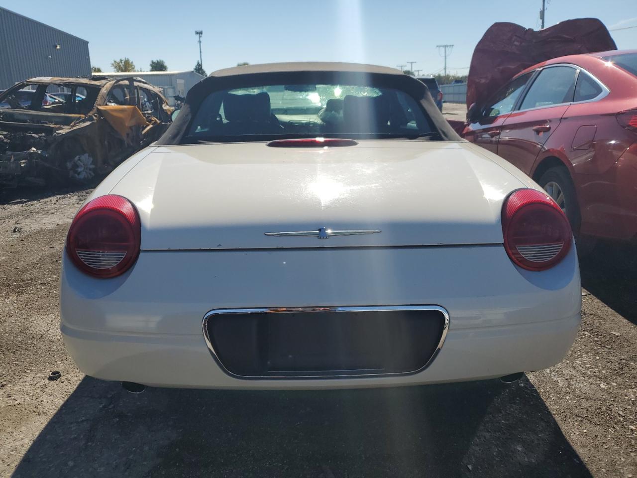 2002 Ford Thunderbird VIN: 1FAHP60A22Y129085 Lot: 76359874