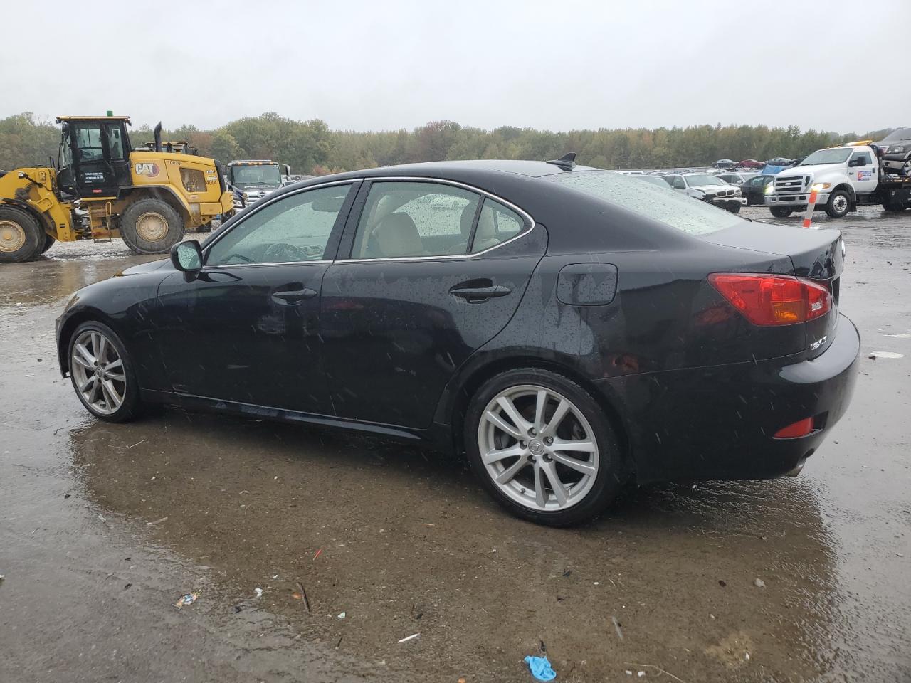 2007 Lexus IS - Image 2