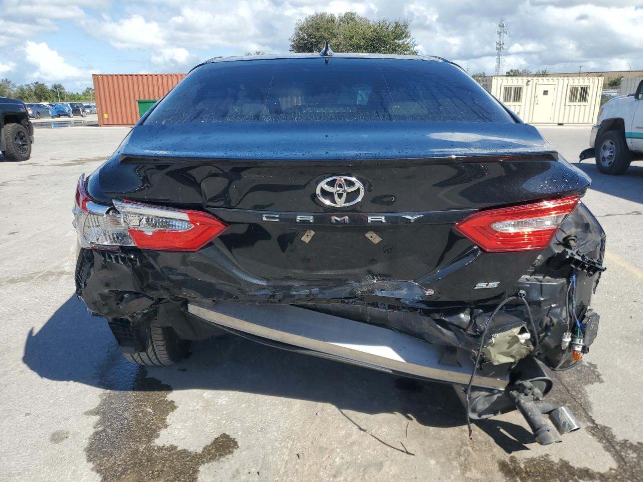 2018 Toyota Camry L VIN: 4T1B11HK4JU554441 Lot: 76763974