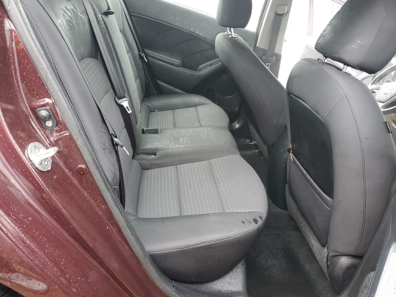 2018 Kia Forte Lx VIN: 3KPFL4A75JE176278 Lot: 74313084