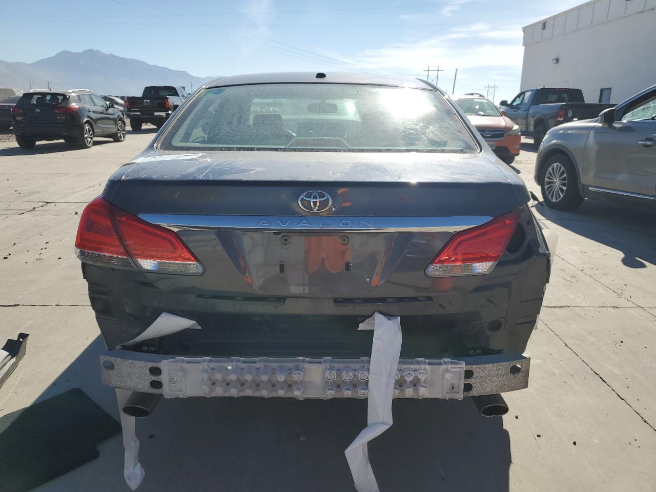 4T1BK3DB2CU441024 2012 Toyota Avalon Base