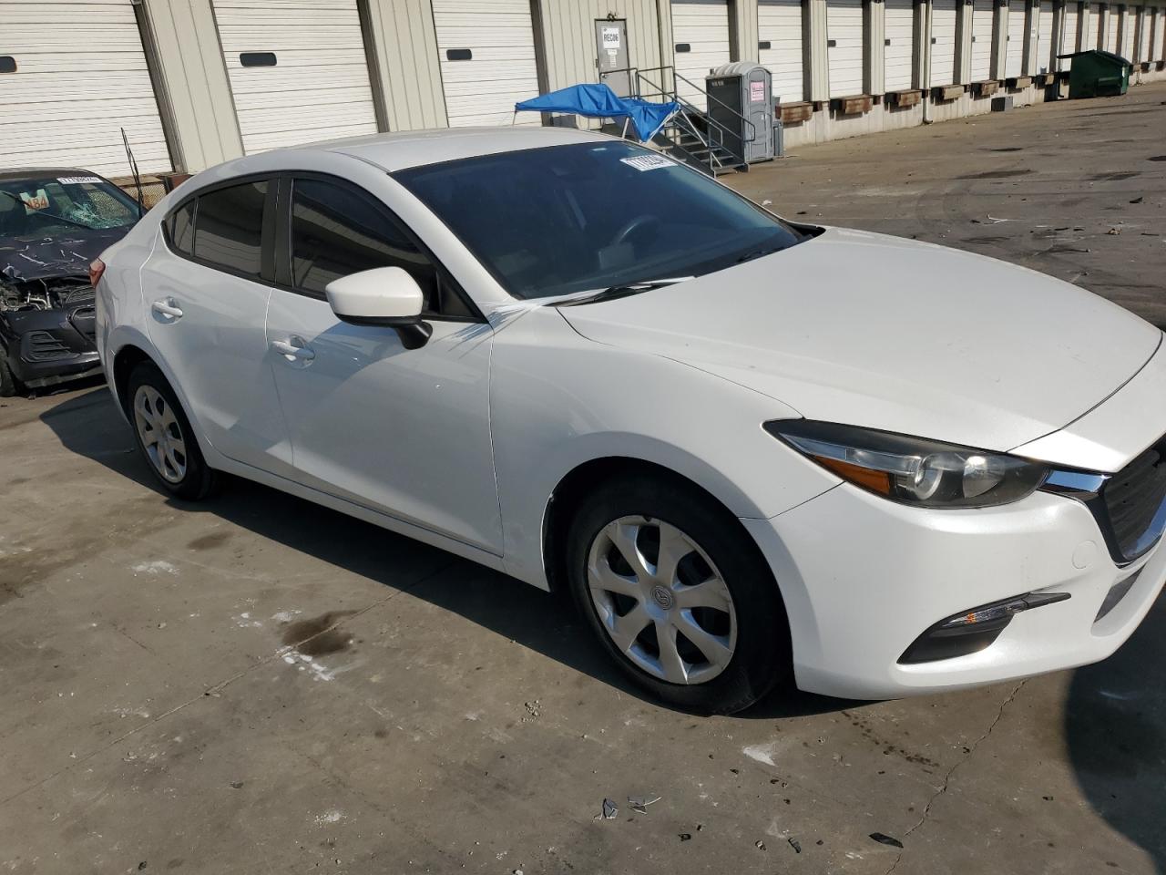 VIN 3MZBN1U71JM160116 2018 MAZDA 3 no.4