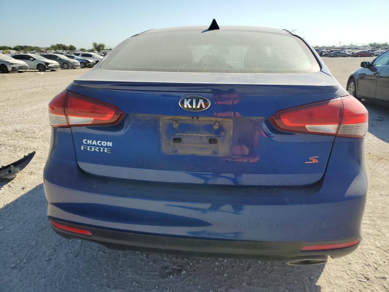 2018 Kia Forte Lx VIN: 3KPFL4A75JE177480 Lot: 73695284