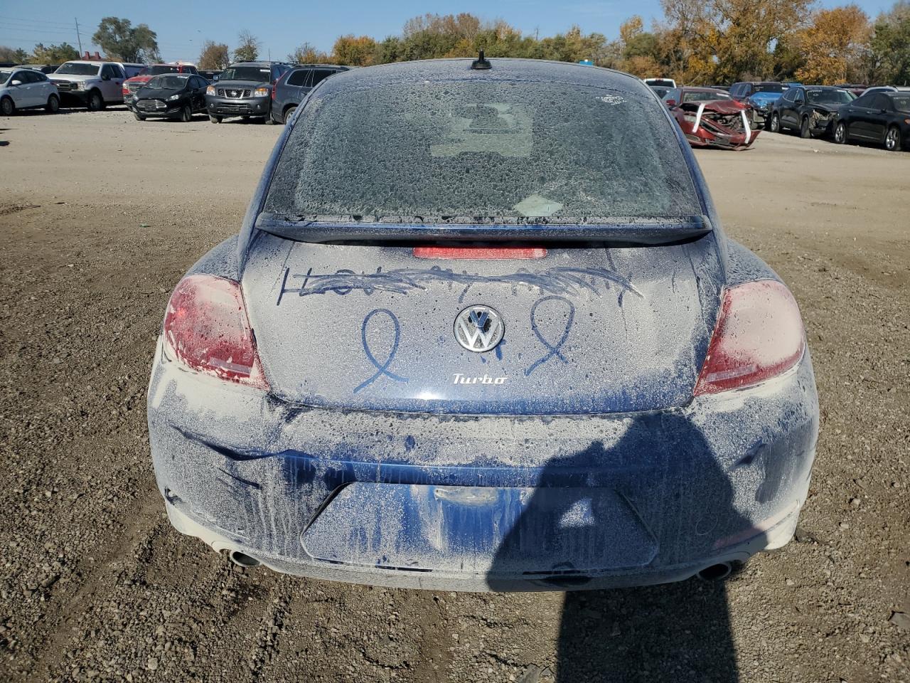 2013 Volkswagen Beetle - Image 6