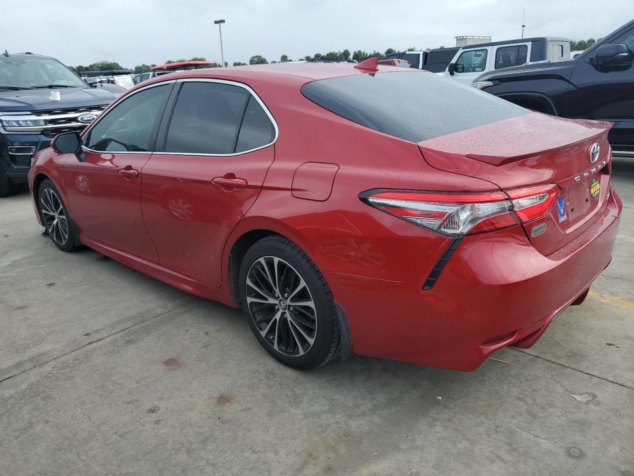 4T1B11HK7KU168792 2019 TOYOTA CAMRY - Image 2