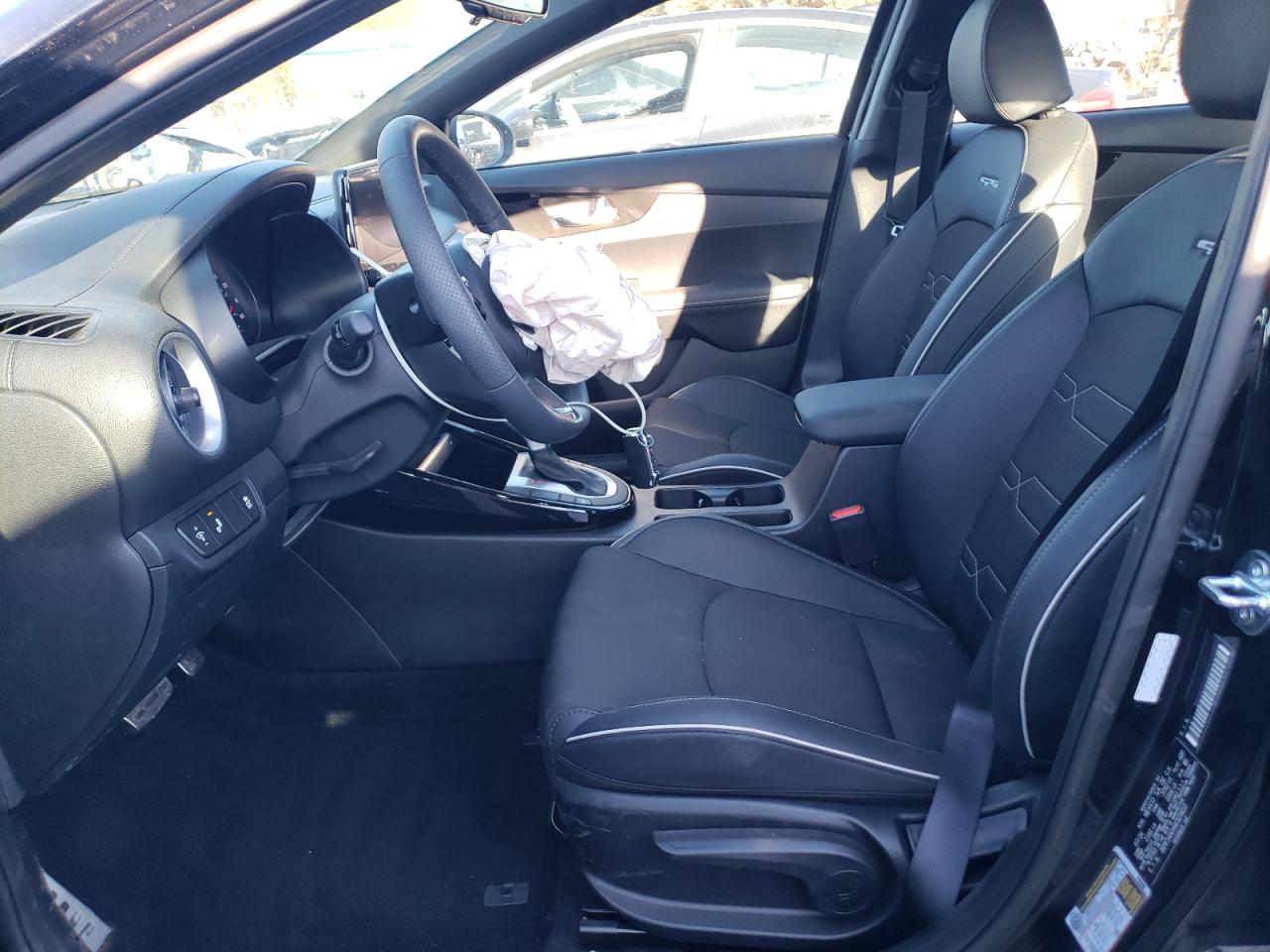 2024 Kia Forte - Image 7