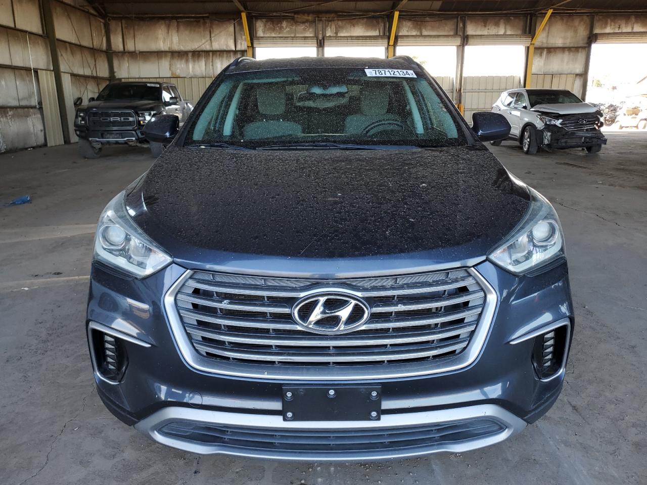 2017 Hyundai Santa Fe - Image 5